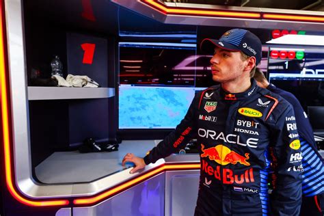 Verstappen krijgt twee nieuwe onderdelen van Red Bull in .